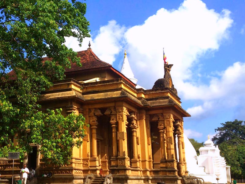 Kelaniya-Raja-Maha-Vihara